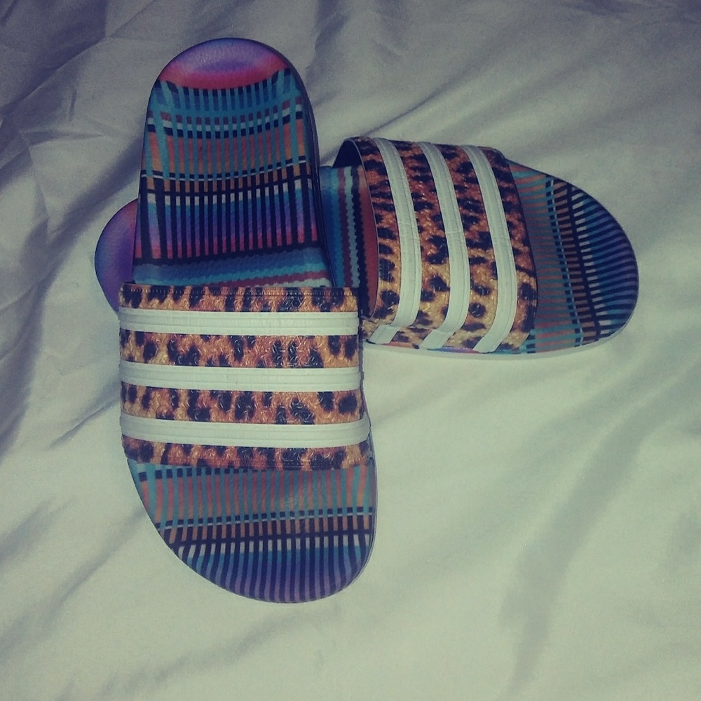 Leopard and rainbow slide